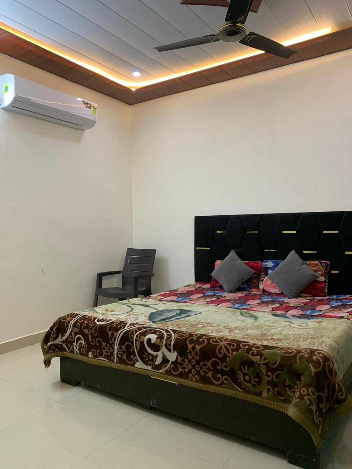 Indira Palace Hotel Vrindavan