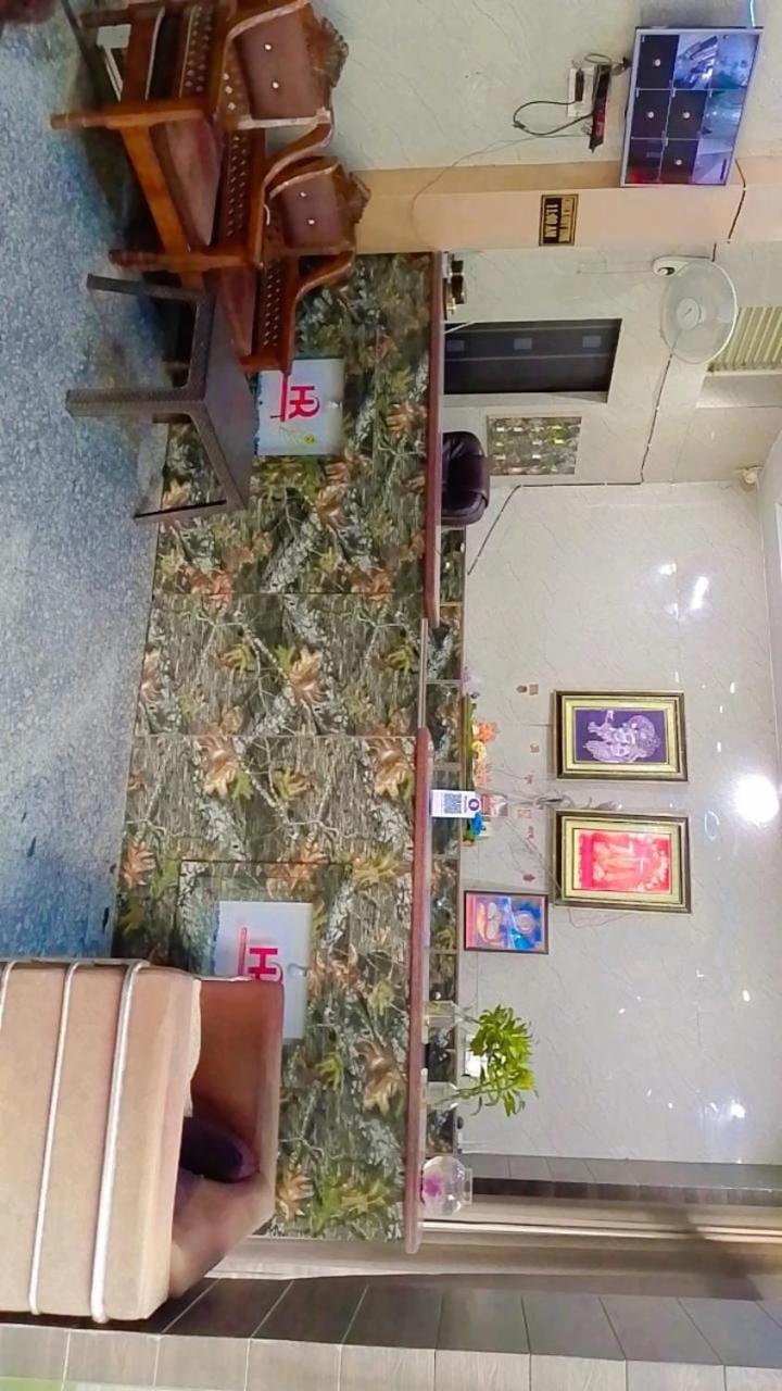 Hotel Indira Palace Vrindavan