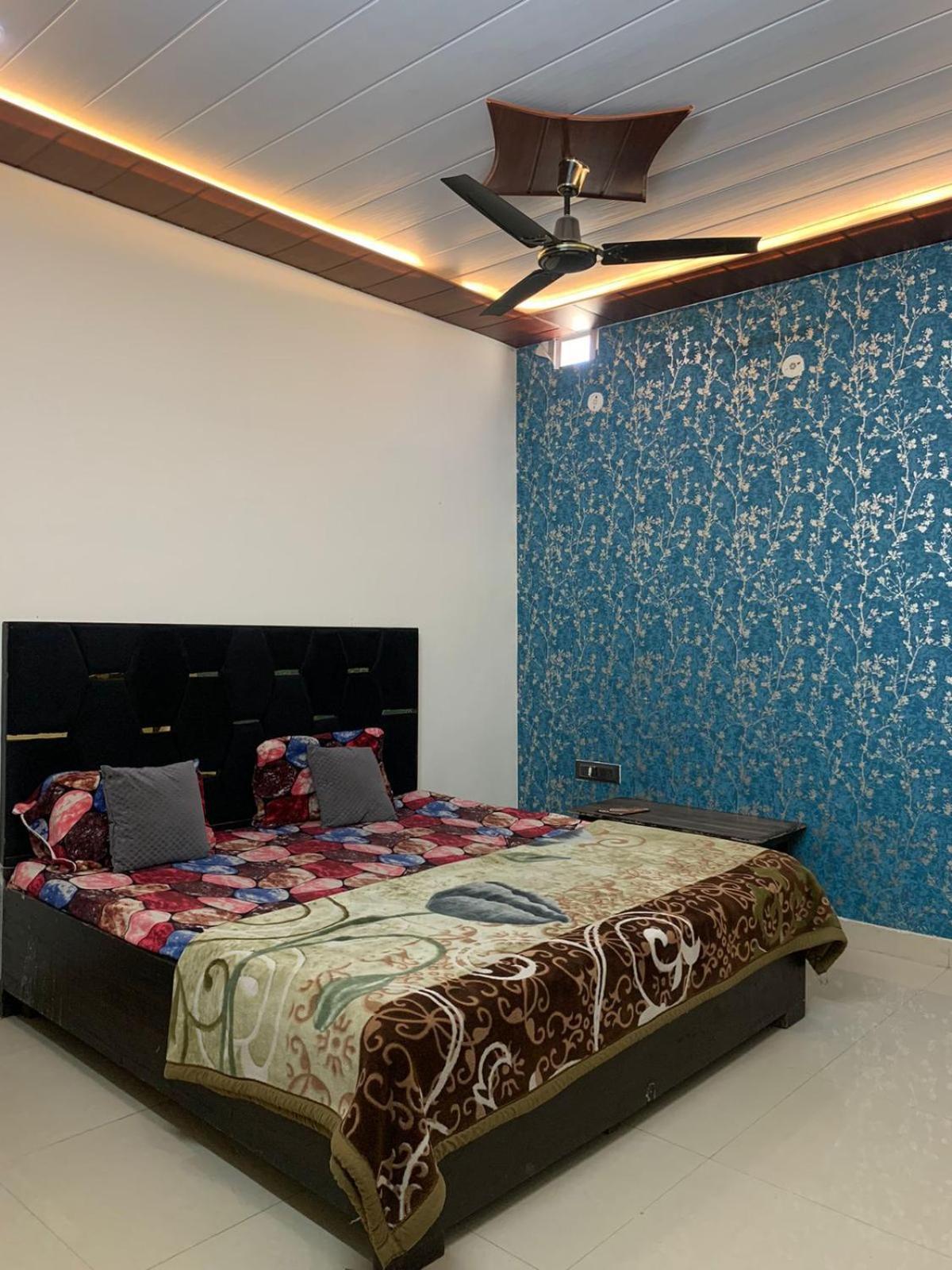 Indira Palace 3* Vrindavan