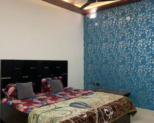Indira Palace 3*